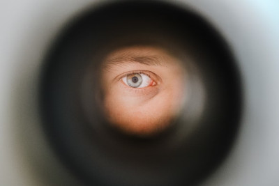 Зачем приходят судебные приставы домой